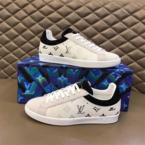 scarpe louis vuitton prezzi|Louis Vuitton sneakers uomo.